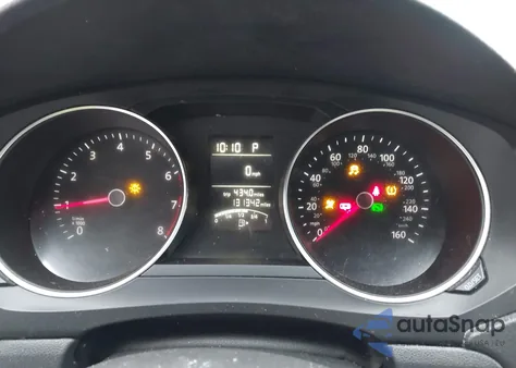 2015 Volkswagen Jetta 1.8T Se z USA, uszkodzony, nr VIN 3VWD17AJ3FM298805